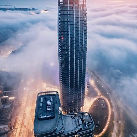 Nikas Eurovea Apartments - Free Parking Братислава Екстер'єр фото