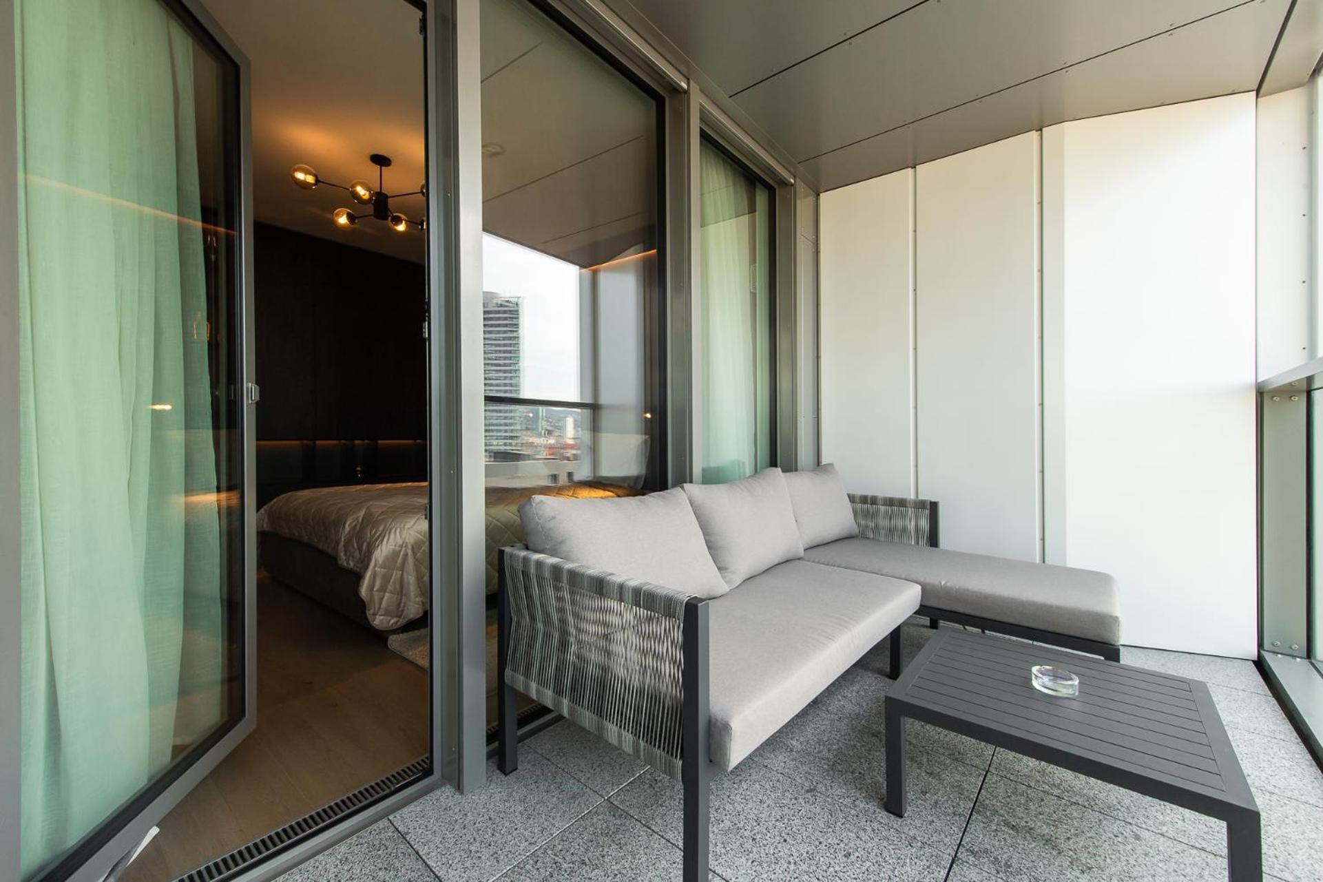 Nikas Eurovea Apartments - Free Parking Братислава Екстер'єр фото