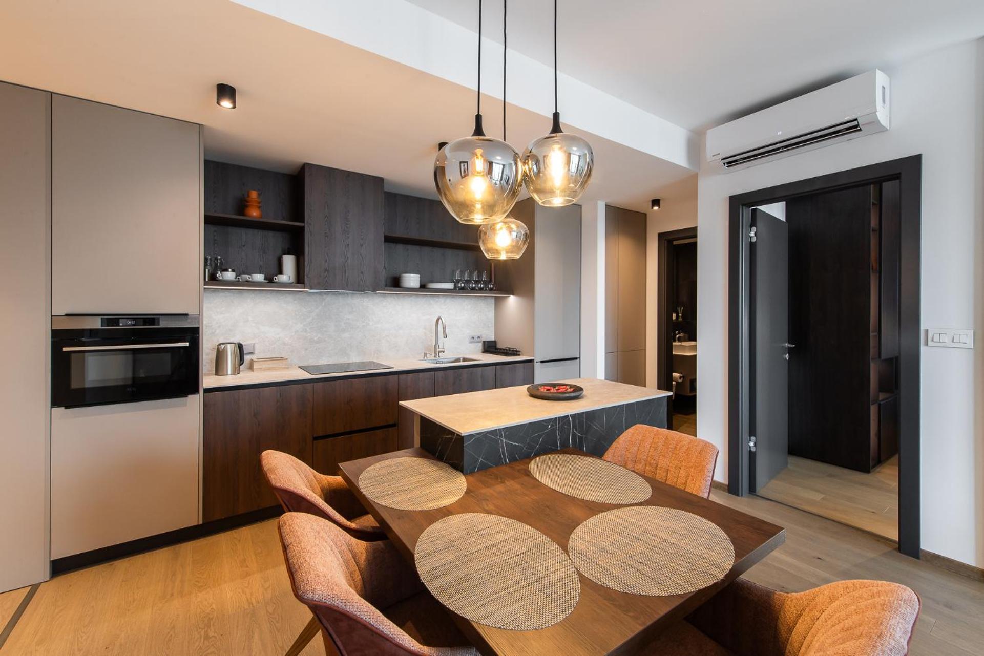 Nikas Eurovea Apartments - Free Parking Братислава Екстер'єр фото