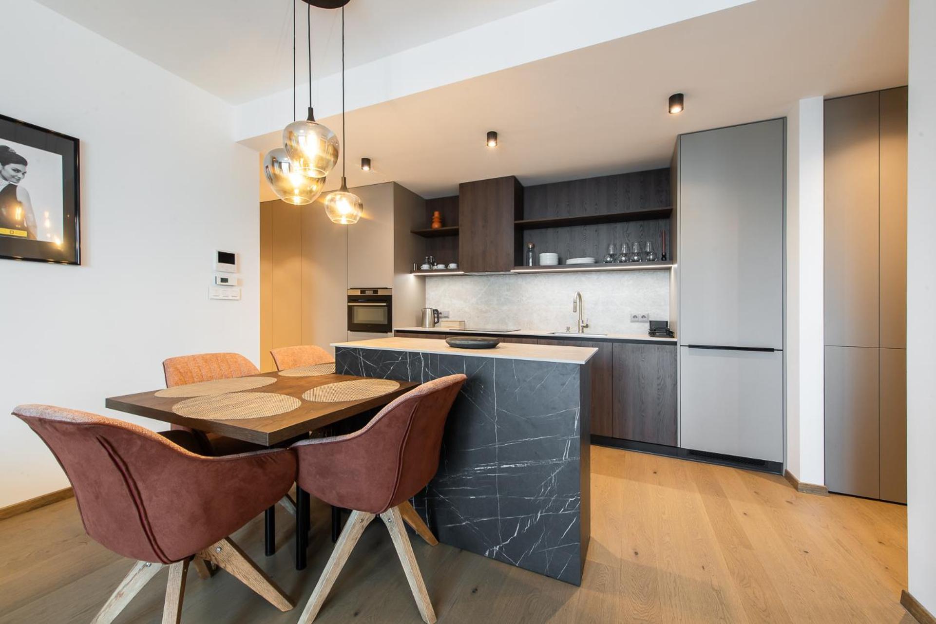 Nikas Eurovea Apartments - Free Parking Братислава Екстер'єр фото